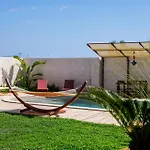 Incoronata Vila *
